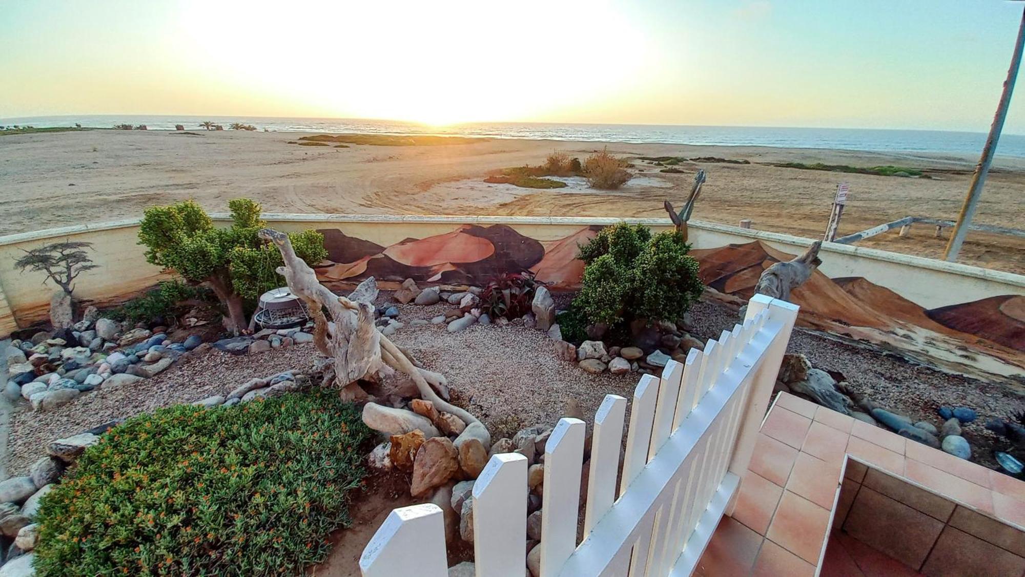Huisie Langs Die See Swakopmund Exterior photo